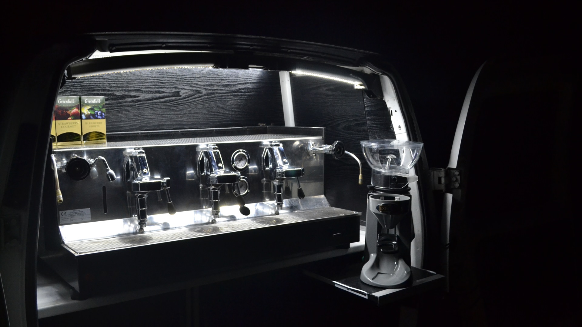 Citroen Berlingo (1G) 1.8 бензиновый 2000 | мобильная кофейня на DRIVE2