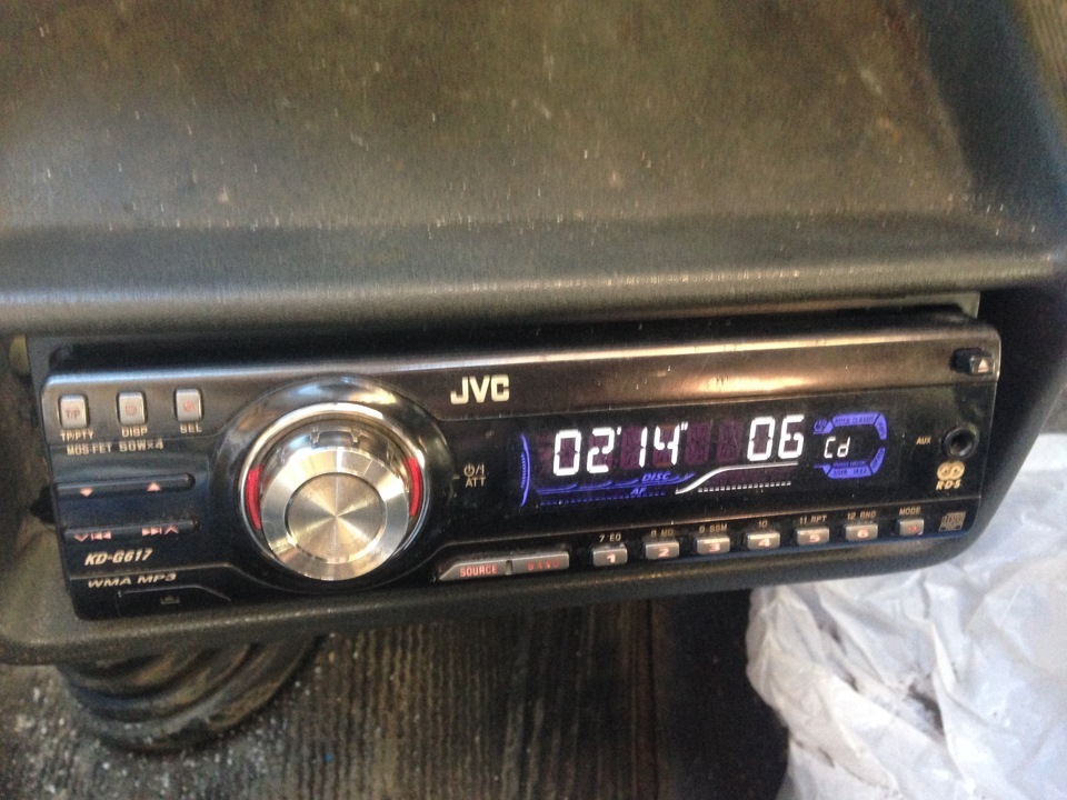 Тазы на басах, а Танк на нищебродском мафоне. — Lada 21053, 1,5 л, 1992 ...