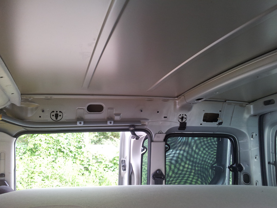 Задняя часть крыши. — Citroen Berlingo (1G)