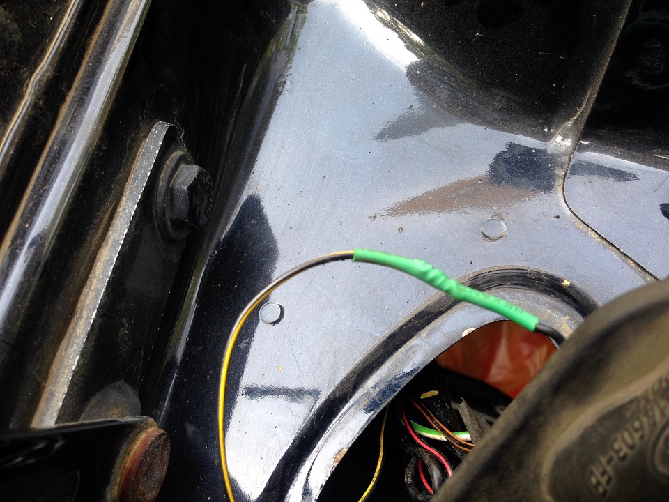 Сломалась кнопка на багажнике. — Ford Focus Sedan II, 1,6 л, 2006 года ...