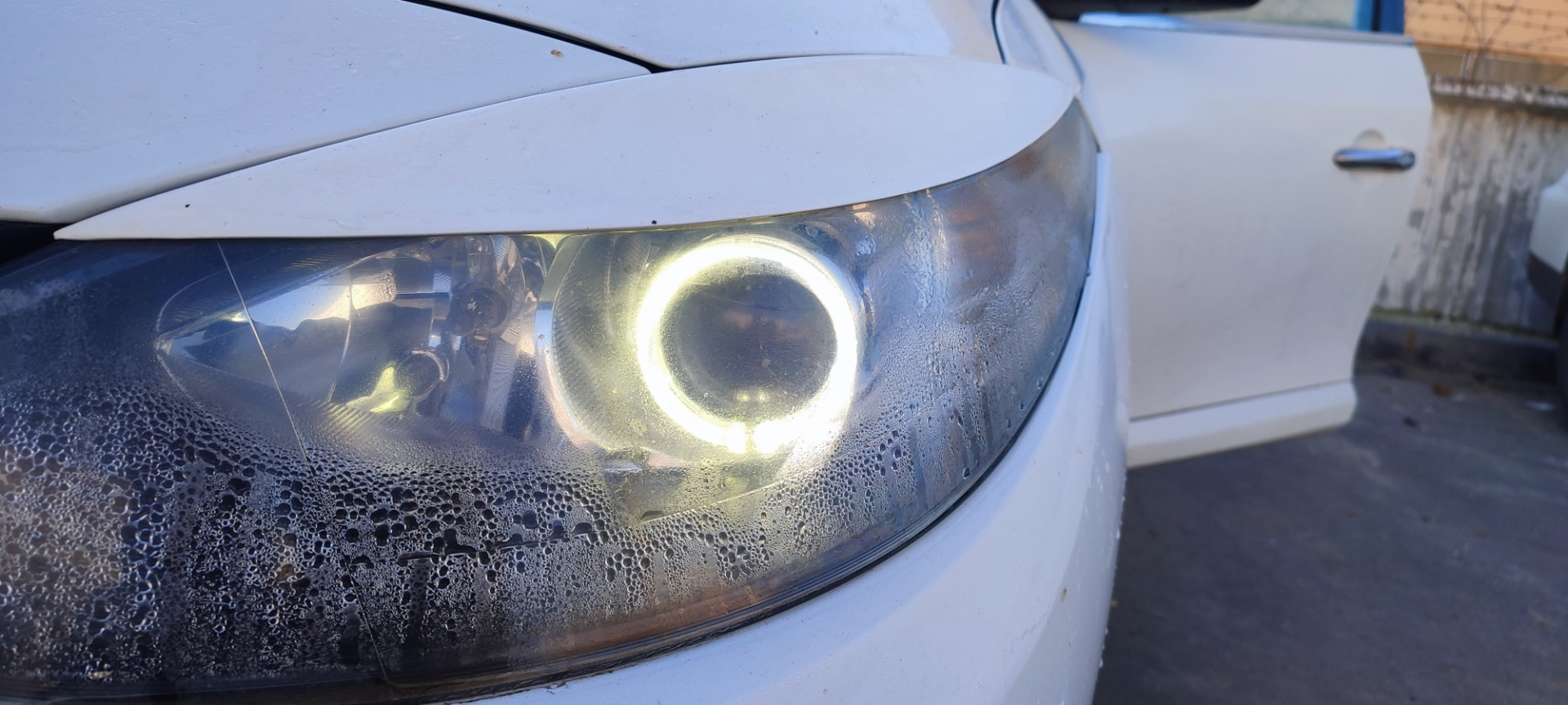 Клуб очумелые ручки, запотевание блок фары. — Renault Fluence, 1,6 л ...