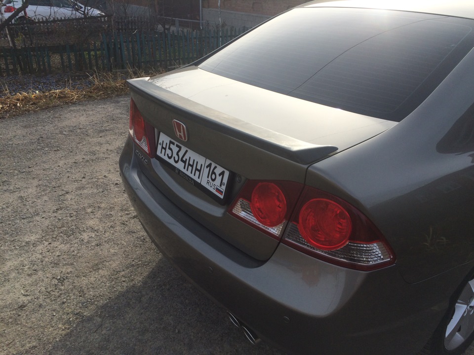 Продаю оригинальные насадки, лип спойлер, глушитель — Honda Civic 4D ...