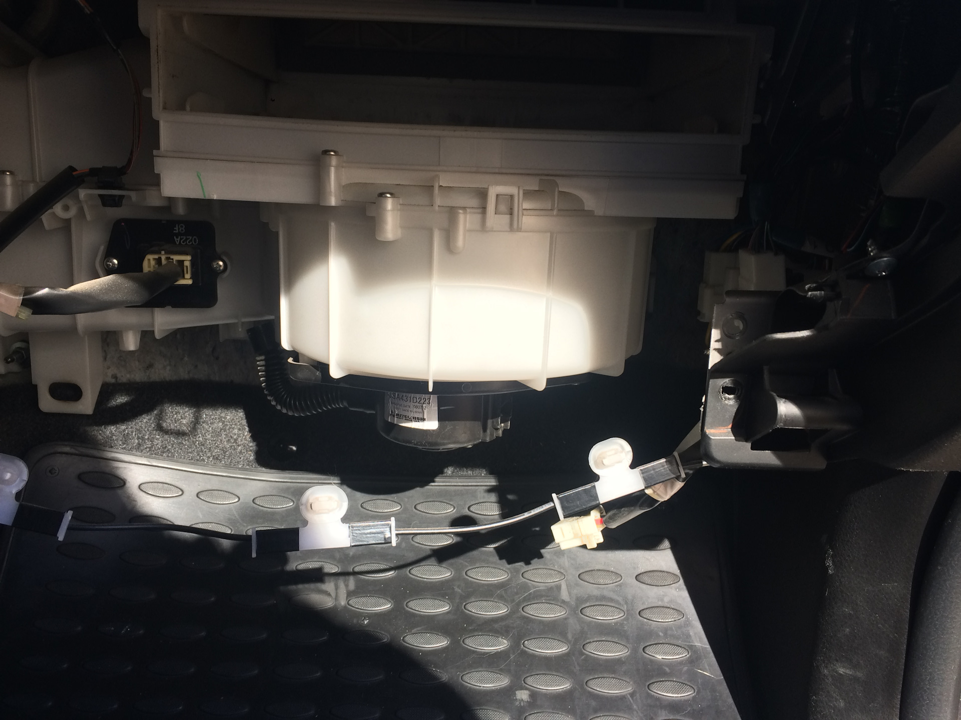 Как поменять моторчик печки на Сузуки Гранд Витара (Много фото ...