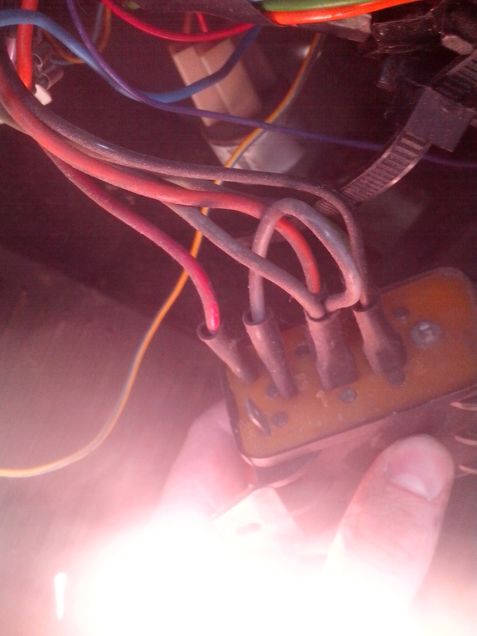 Реле рс 711 01 для чего. 2484912s 960. Реле рс 711 01 для чего фото. Реле рс 711 01 для чего-2484912s 960. картинка Реле рс 711 01 для чего. картинка 2484912s 960. С самого момента покупки машины, хотел избавиться от вазовских подрулевых переключателей, в идеале конечно родной 24ый, но тогда пришлось бы делать переключение дальнего и ближнего на кнопку, дворники тоже. Решение появилось само собой, когда нам перепала Волга 31029. Реле рс 711 01 для чего. 2484912s 960. Реле рс 711 01 для чего фото. Реле рс 711 01 для чего-2484912s 960. картинка Реле рс 711 01 для чего. картинка 2484912s 960. С самого момента покупки машины, хотел избавиться от вазовских подрулевых переключателей, в идеале конечно родной 24ый, но тогда пришлось бы делать переключение дальнего и ближнего на кнопку, дворники тоже. Решение появилось само собой, когда нам перепала Волга 31029.