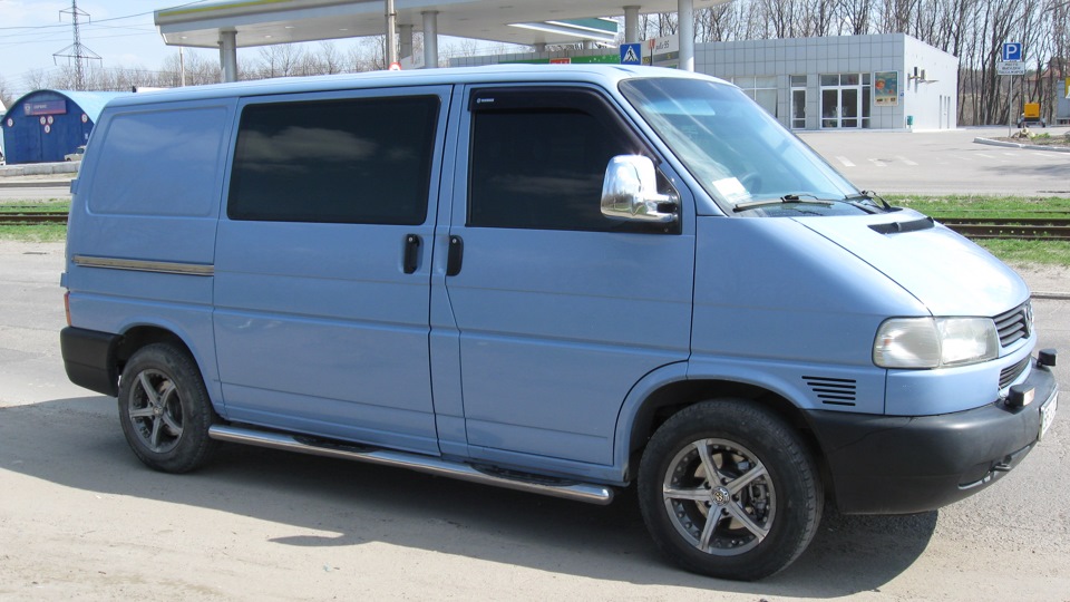 Потек амортизатор — Volkswagen Transporter T4, 2,5 л, 2003 года ...