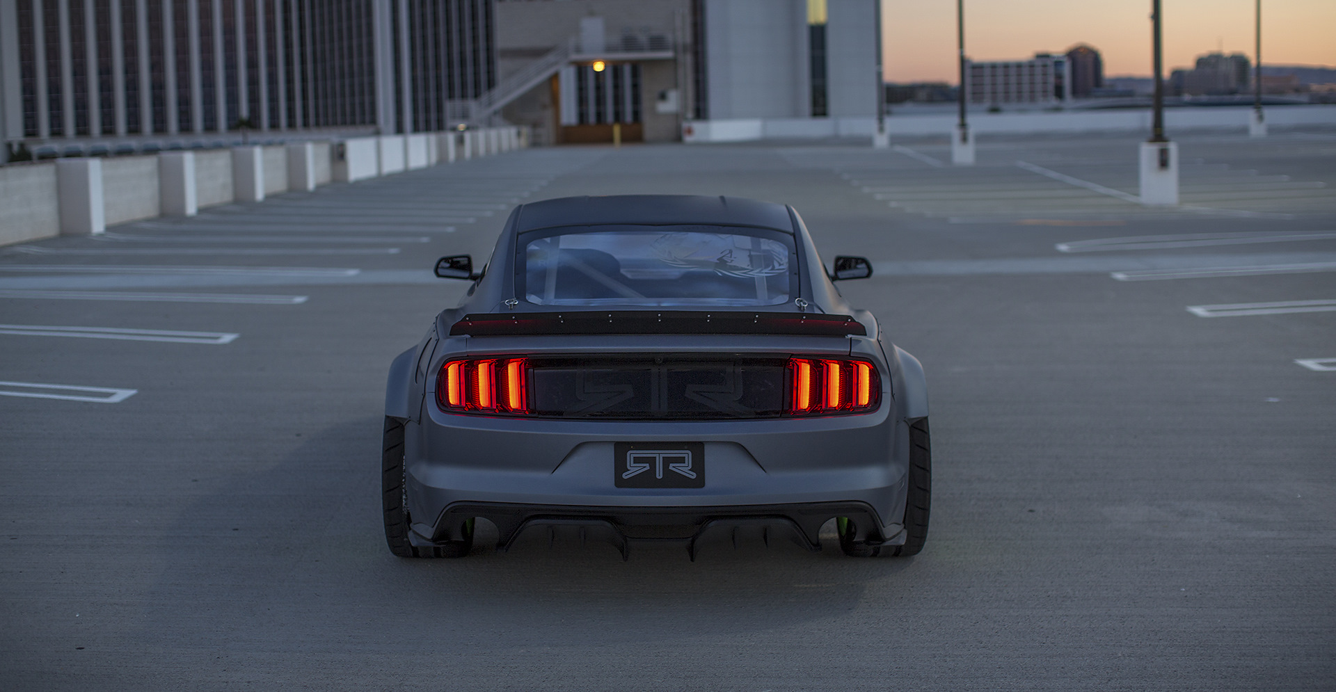 2015 Ford Mustang RTR spec2