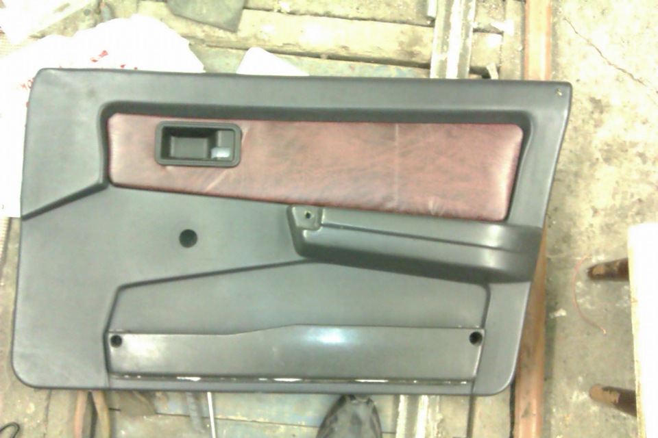 Решил обтянуть дверные карты кожей — Lada 21099, 1,5 л, 2000 года ...