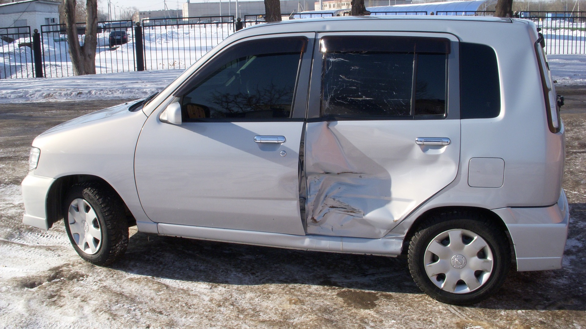 Nissan Cube I бензиновый 2001 | секс машина на DRIVE2