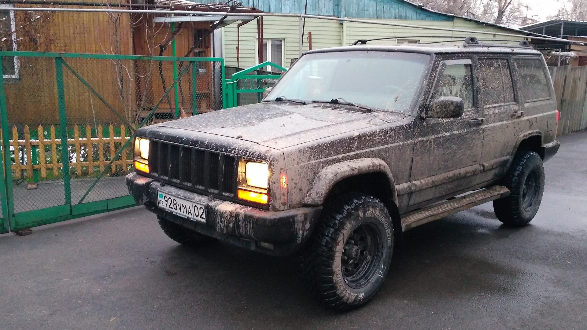 Jeep Cherokee (XJ) 4.0 бензиновый 1999 | Акакий (4l, aw4, nv242) на DRIVE2