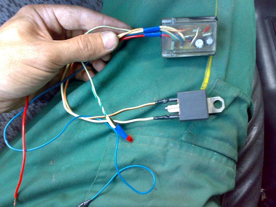 Автоматическое включение дневных ходовых огней — ГАЗ 3110, 2,5 л, 2004 ...