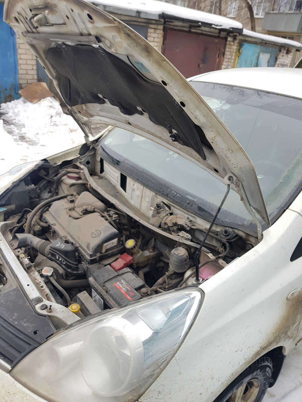 Трапеция дворников — Nissan Note (1G), 1,4 л, 2013 года | своими руками ...