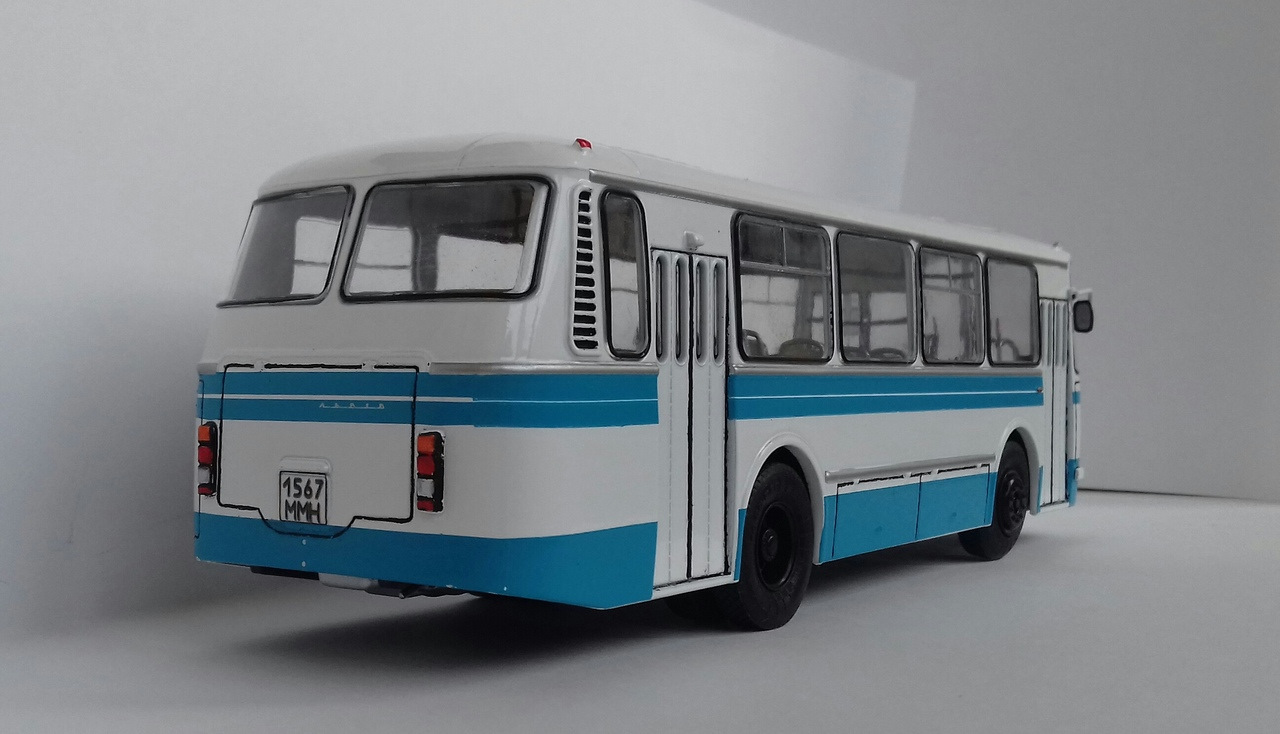 Skoda 706 1 43. Икарус 250 58 classicbus 1 43. Лаз 695н classicbus. Модель автобуса skoda 706 rto lux. Икарус 256 1/43 classicbus.