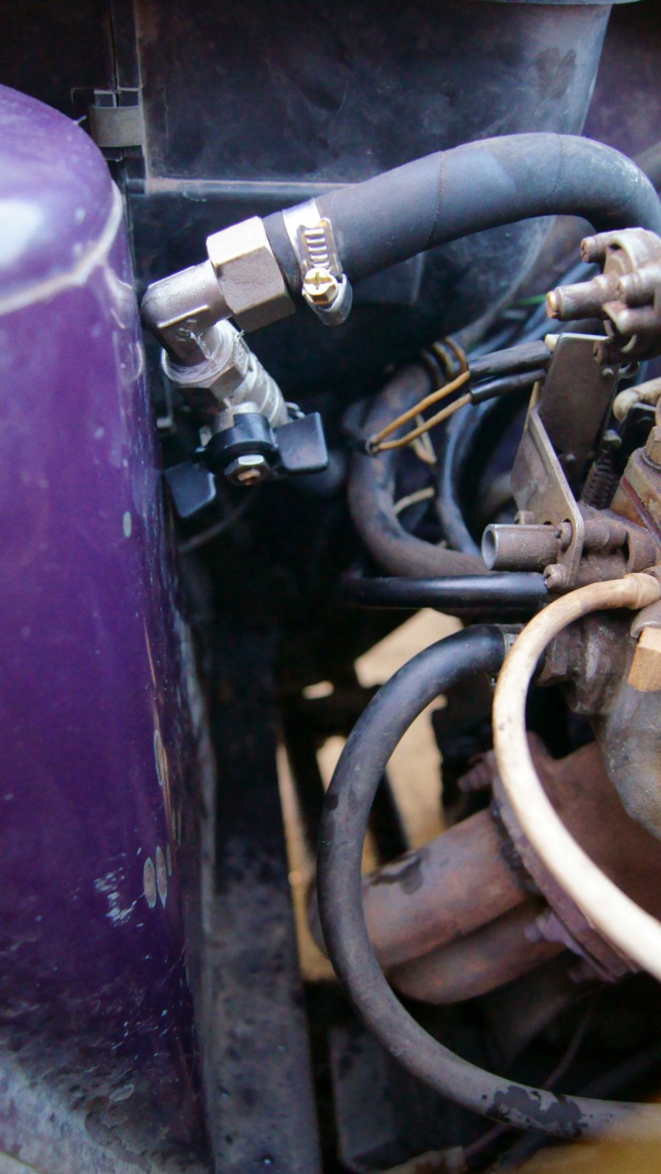 Замена радиатора отопления Иж Ода. — ИЖ 2126, 1,6 л, 2001 года | своими ...