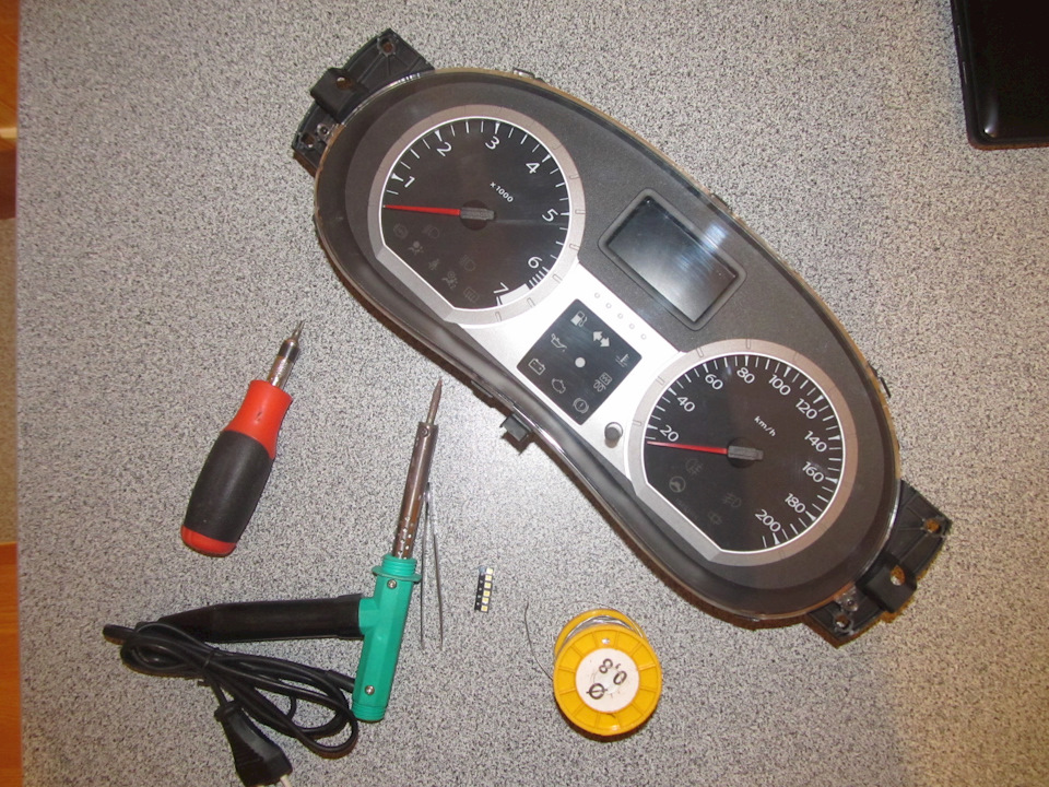 Пересвет приборной панели — Lada Ларгус, 1,6 л, 2015 года | стайлинг ...