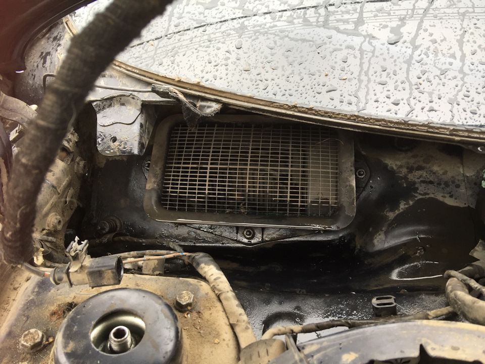 вот такая картина открывается, когда всё снято — Volkswagen Passat B6