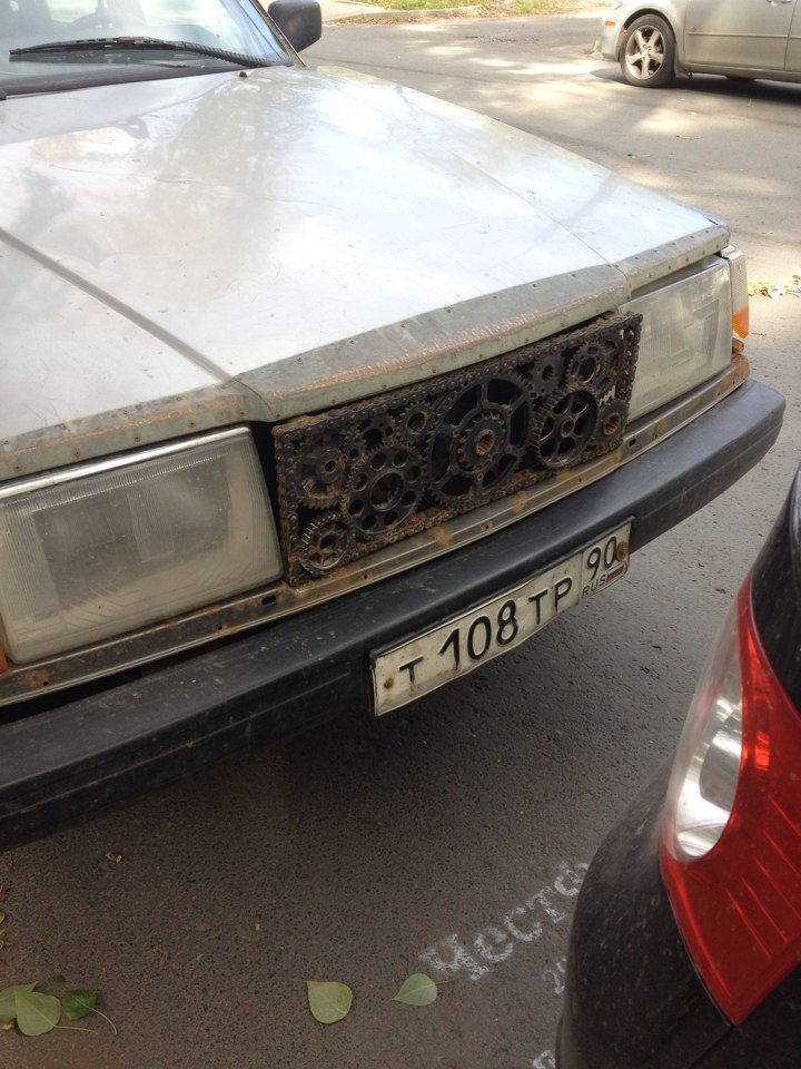 Суровая самодельная решетка "правильные руки" — DRIVE2