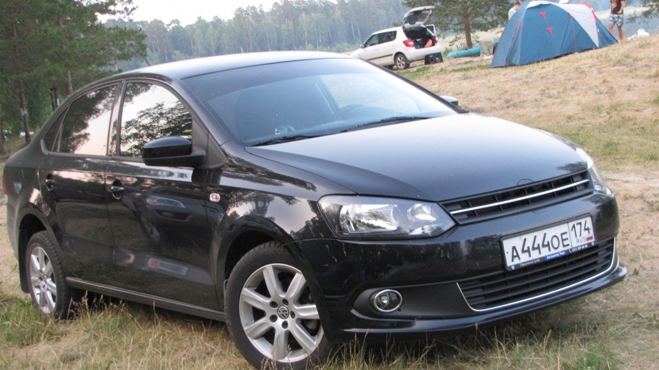 volkswagen polo 2013 черный