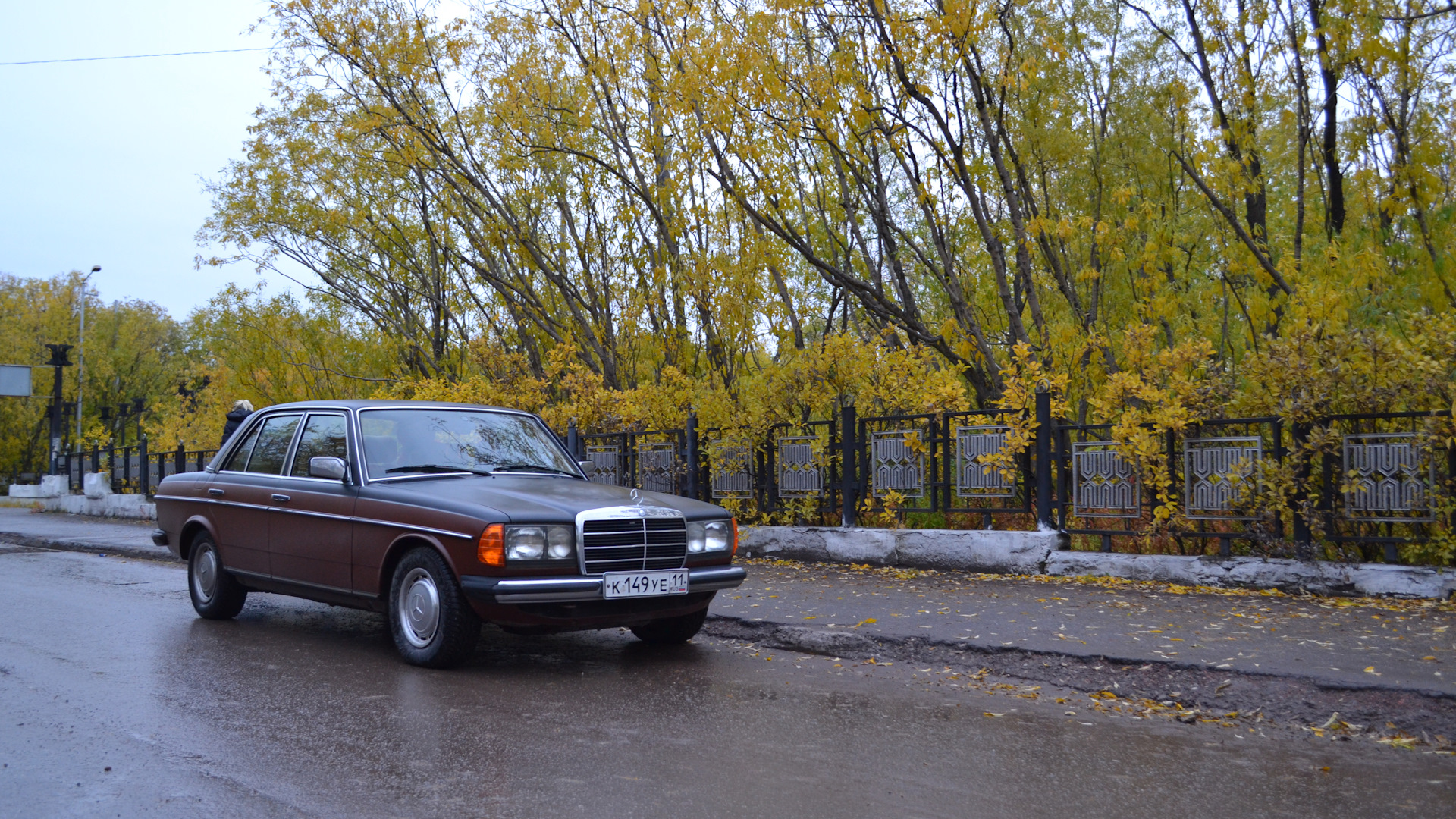 Mercedes-Benz W123 2.4 дизельный 1983 | 230D на DRIVE2