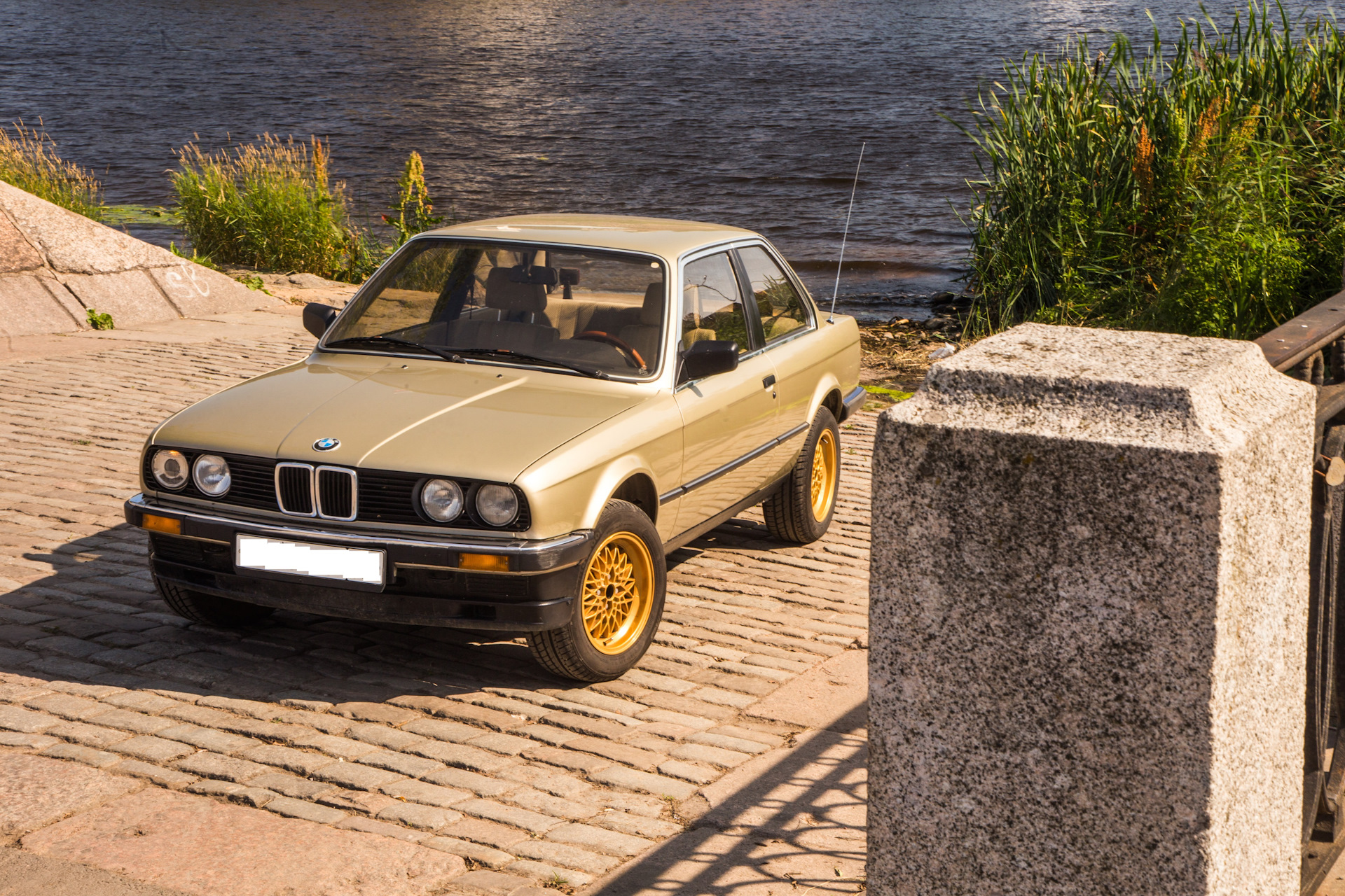 Бмв 318. БМВ 318 е30. BMW e30 318i. BMW 318 Coupe. БМВ е30 318i.