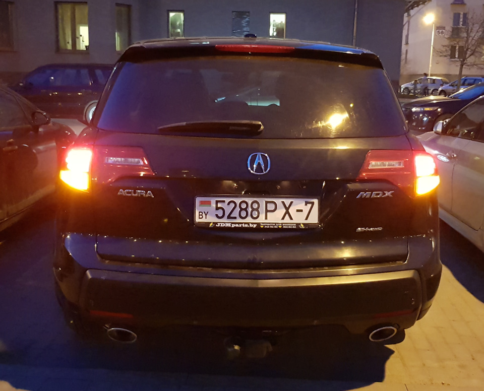 LED лампы в задние повороты-окончание — Acura MDX (2G), 3,7 л, 2007 ...