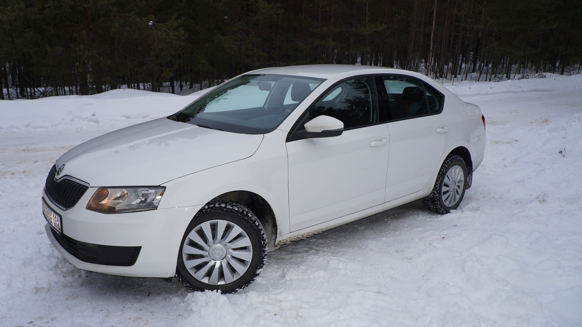 Skoda Octavia a7 белая