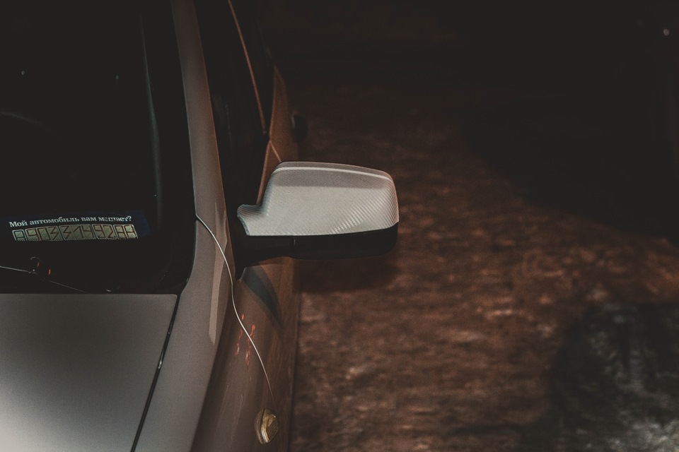 Затянул накладки зеркал карбоном) — Lada Калина хэтчбек, 1,6 л, 2013 ...