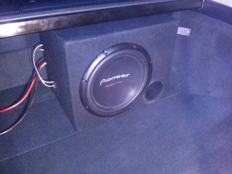Подключение Сабвуфера к штатной японской магнитоле — Toyota Caldina ...