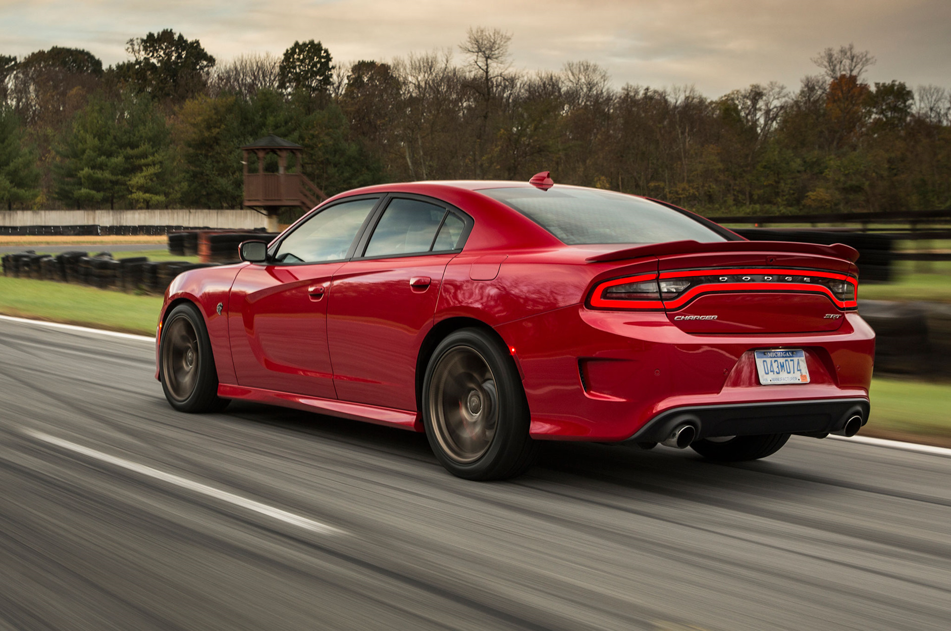 Dodge Charger srt8 2015