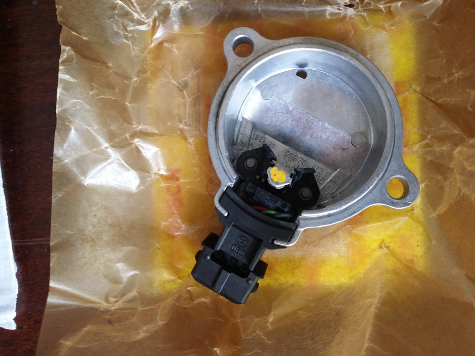 2 датчик распредвала. Датчик положения распредвала ауди. 2 датчик распредвала. 8. Датчик положения распредвала ауди.