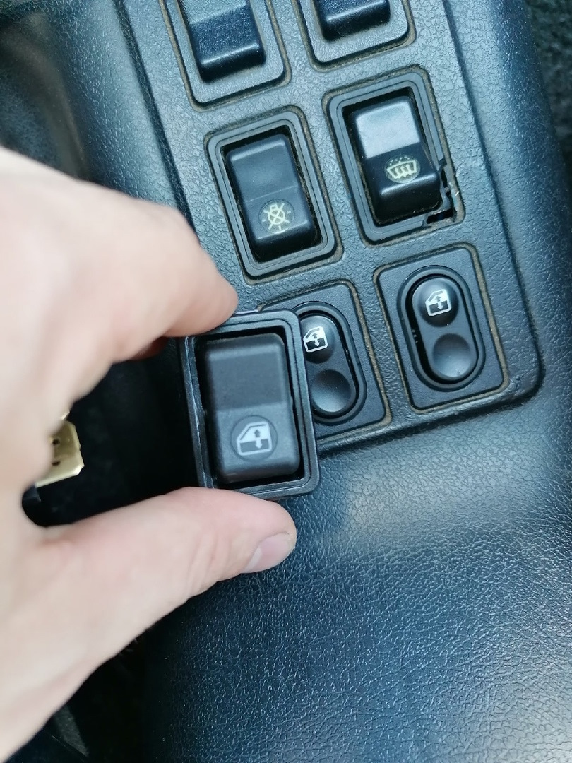 редкие, как девственницы. Стоят по 350 р штука :) — ГАЗ 3110