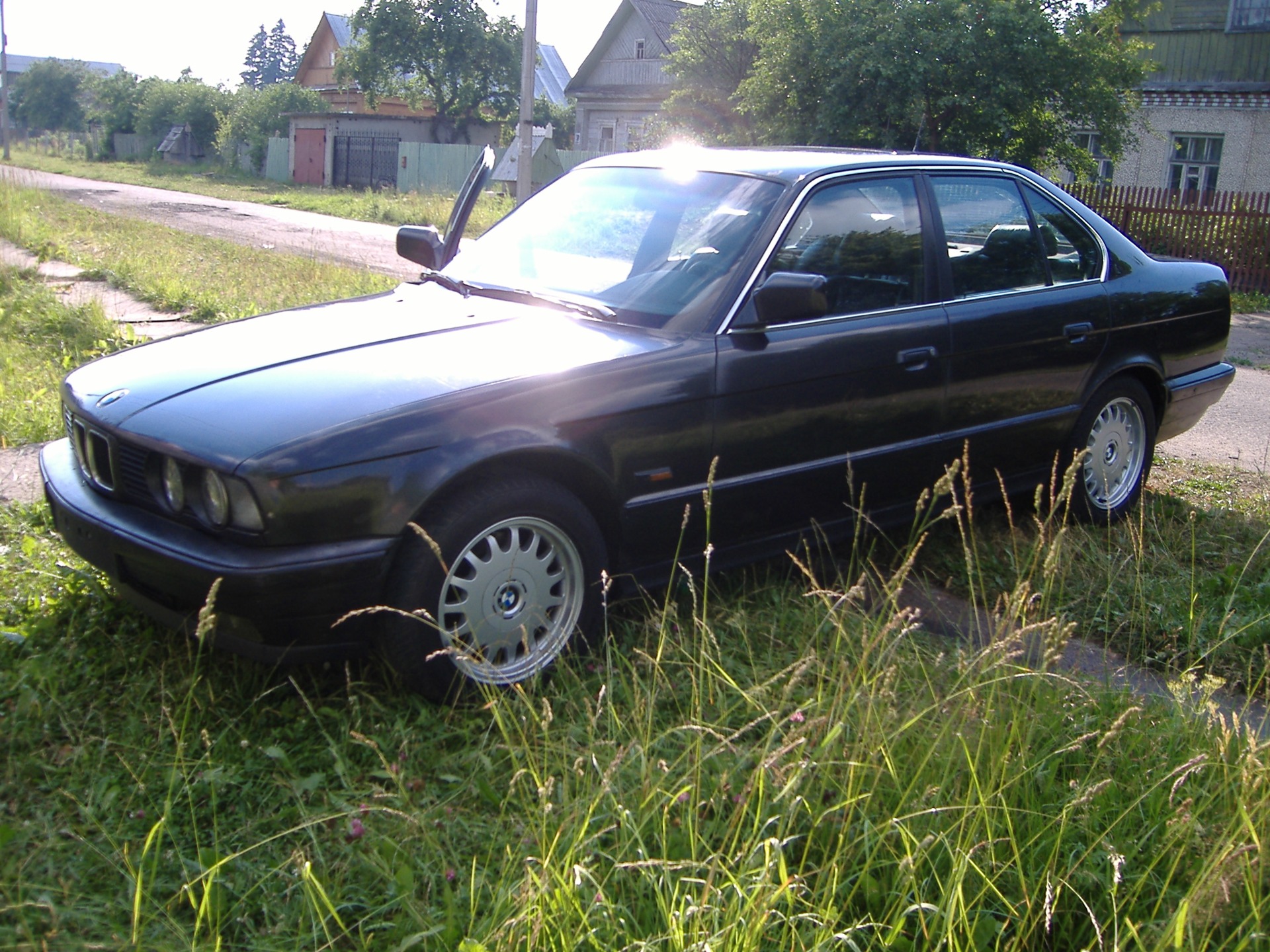 Bmw 525 E34 M20 (1989) exhaust sound — DRIVE2