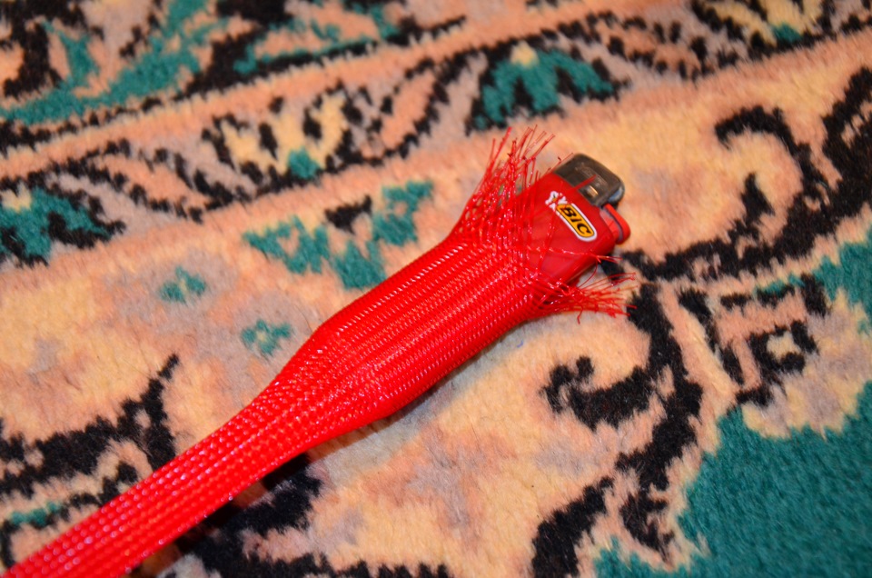 лезь ка. не лезь дебил. лезь ка. шпагат веревочная лестница залезай-ка. не лезь убьет.