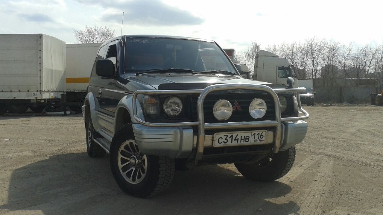 Mitsubishi Pajero (2G) 2.5 дизельный 1992 | 2 МАШИНА ДЛЯ ЖЕНЫ на DRIVE2