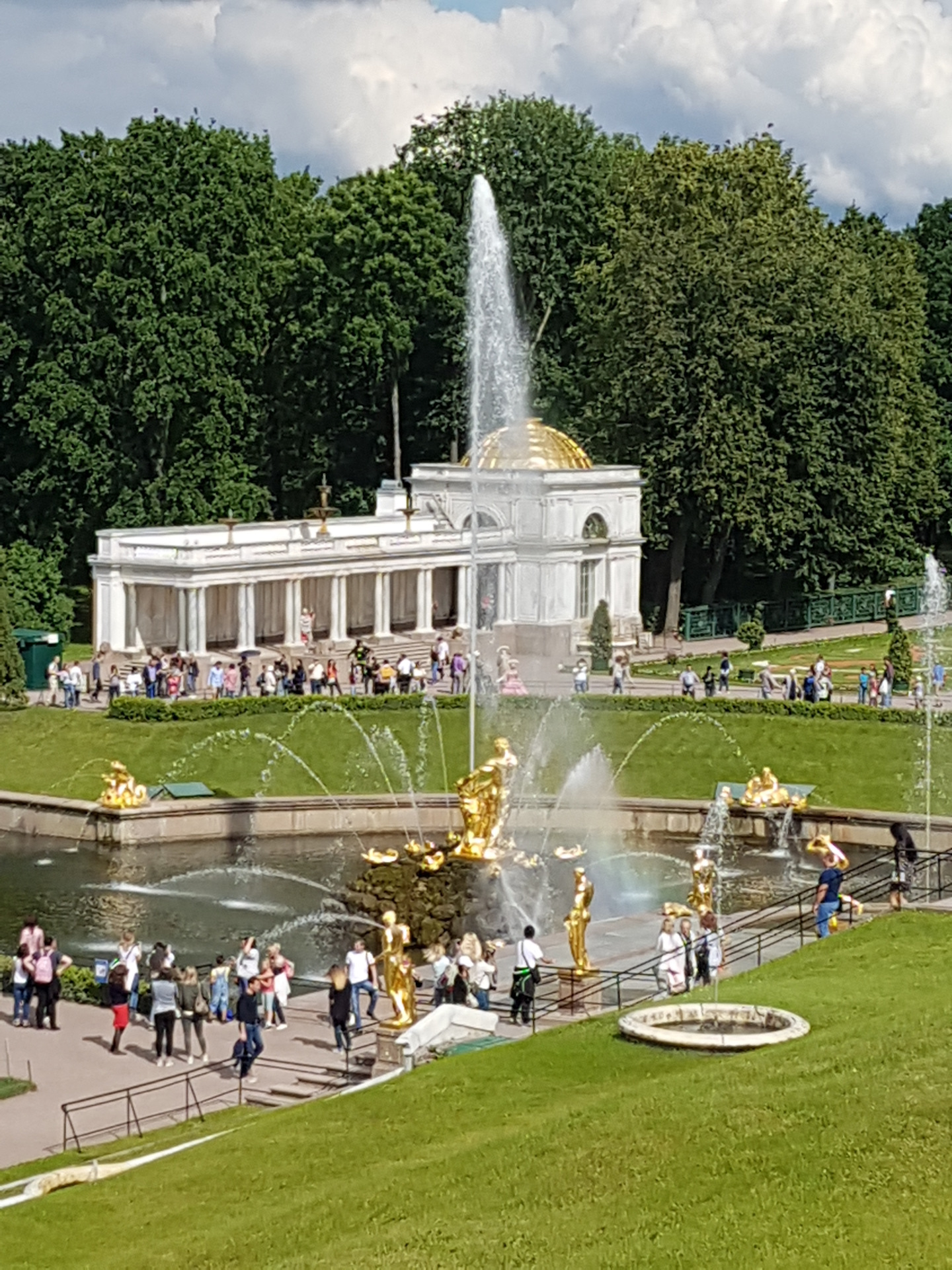 Где можно погулять в питере