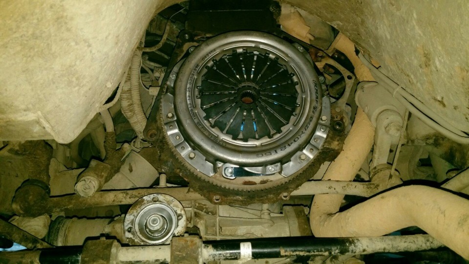 Замена сцепления - Chevrolet Niva, 1,7 л, 2004 года своими руками DRIVE2