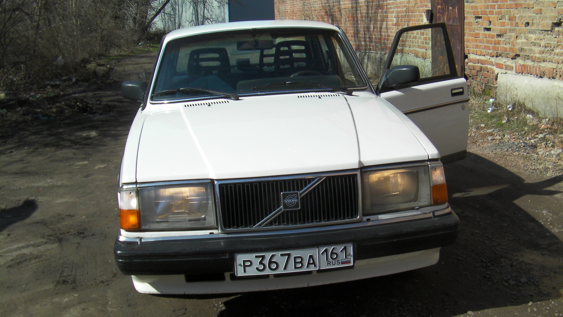 Volvo 240 2.3 бензиновый 1987 | 