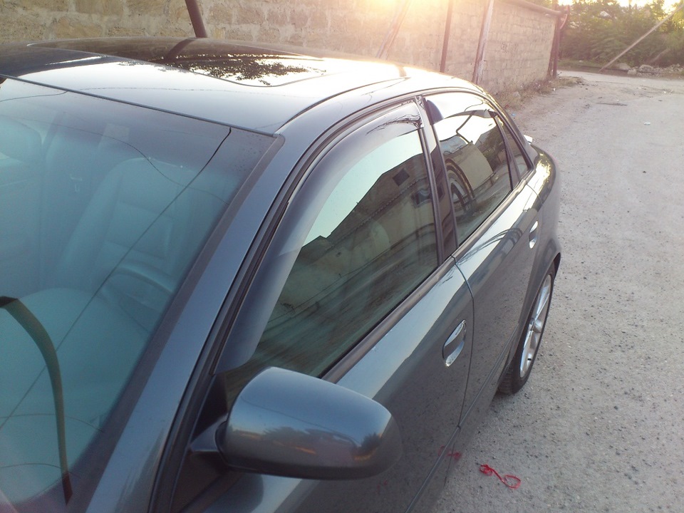 Audi a3 2003-2013 ветровики с дефлекторами. Дефлектор audi q3. Дефлектор вентиляционный audi a3. Дефлектора ауди. Мухобойка audi a3 8p.