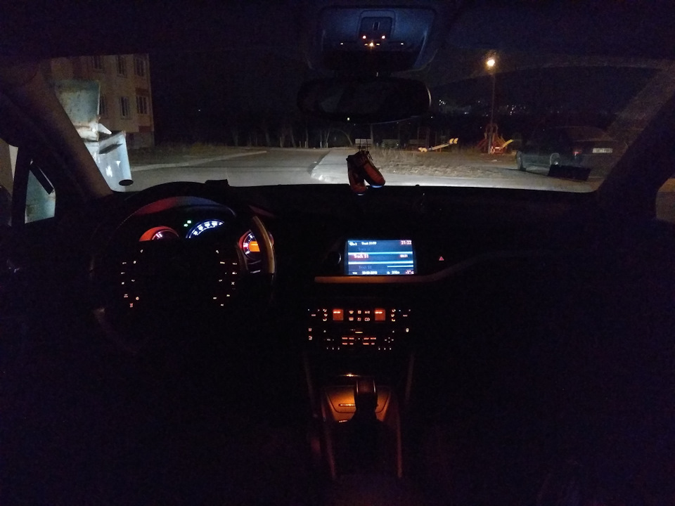 плафоны Peugeot и фары BOSH +120 — Citroen C5 (2G)