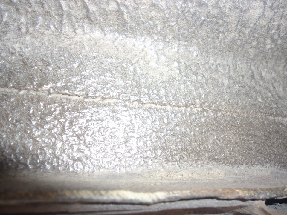 Обработка днища кузова снаружи. — Москвич Князь Владимир, 2 л, 1998 ...