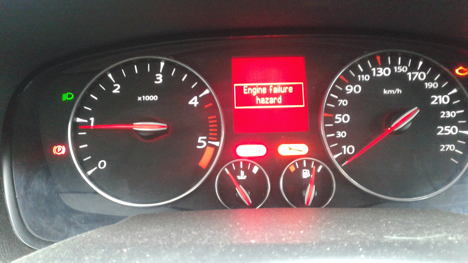 Engine failure hazard рено меган