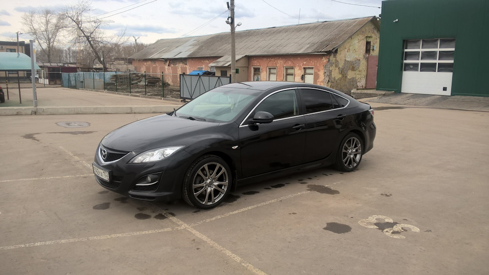 Mazda 6 "Чёрный хэтч"