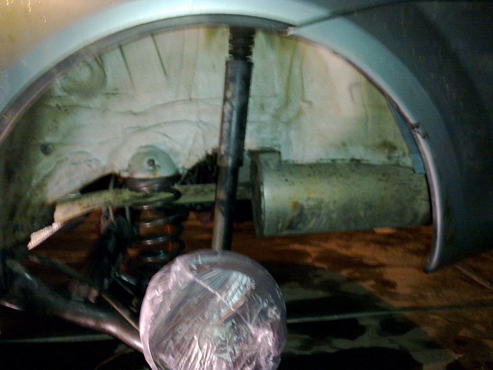 Установка задних брызговиков Рено Логан 2 в интерьере автомобиля. Установка и схема подключения магнитолы