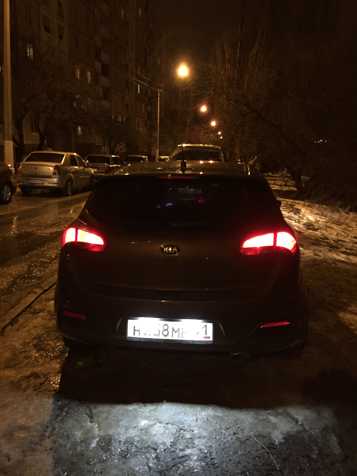Плафоны подсветки номера — KIA Ceed (2G), 1,6 л, 2013 года | стайлинг ...