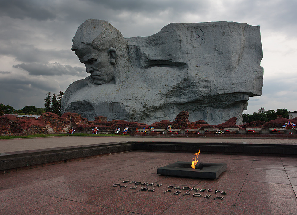 Фото мемориала брестской крепости