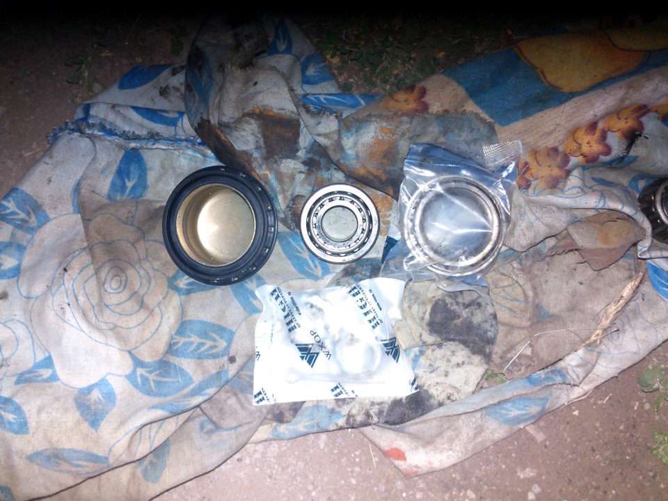 Меняем подшипник задней ступицы — Volkswagen Golf Mk2, 1,3 л, 1991 года ...