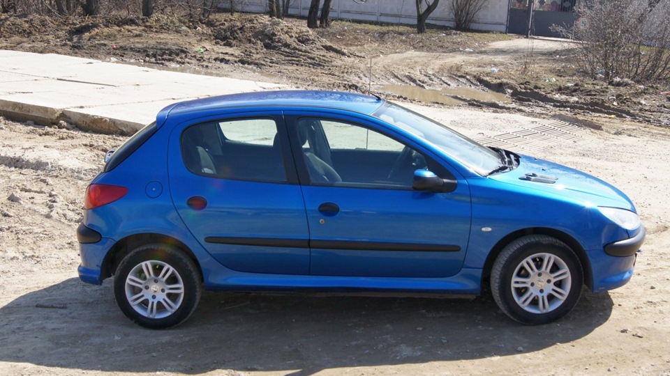 Peugeot 206 1.4 бензиновый 2007 | Синяк =) на DRIVE2