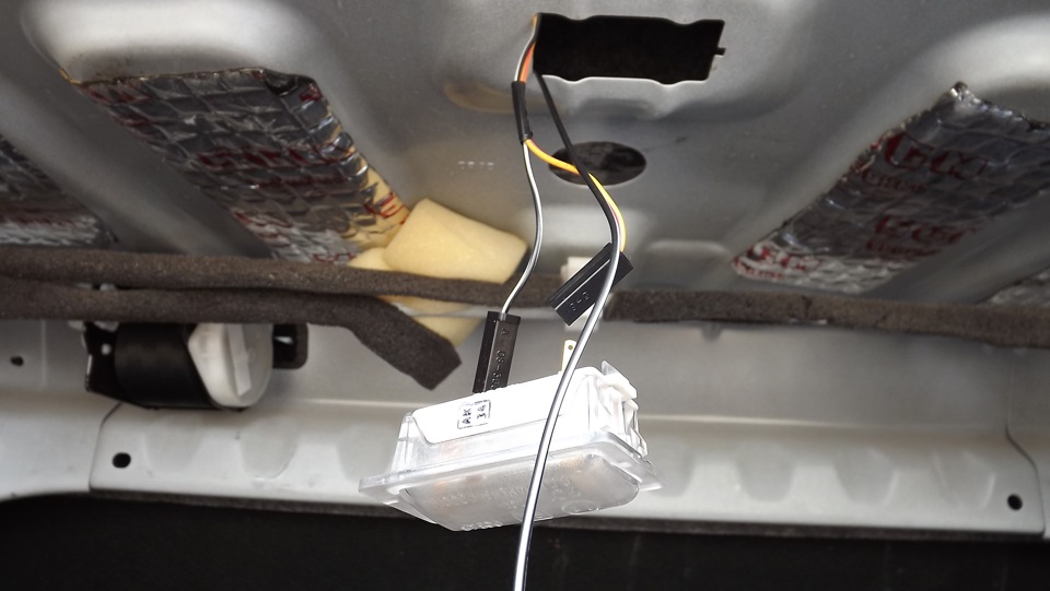 да будет свет, в багажнике))) — LADA Гранта, 1,6 л., 2013 года ...