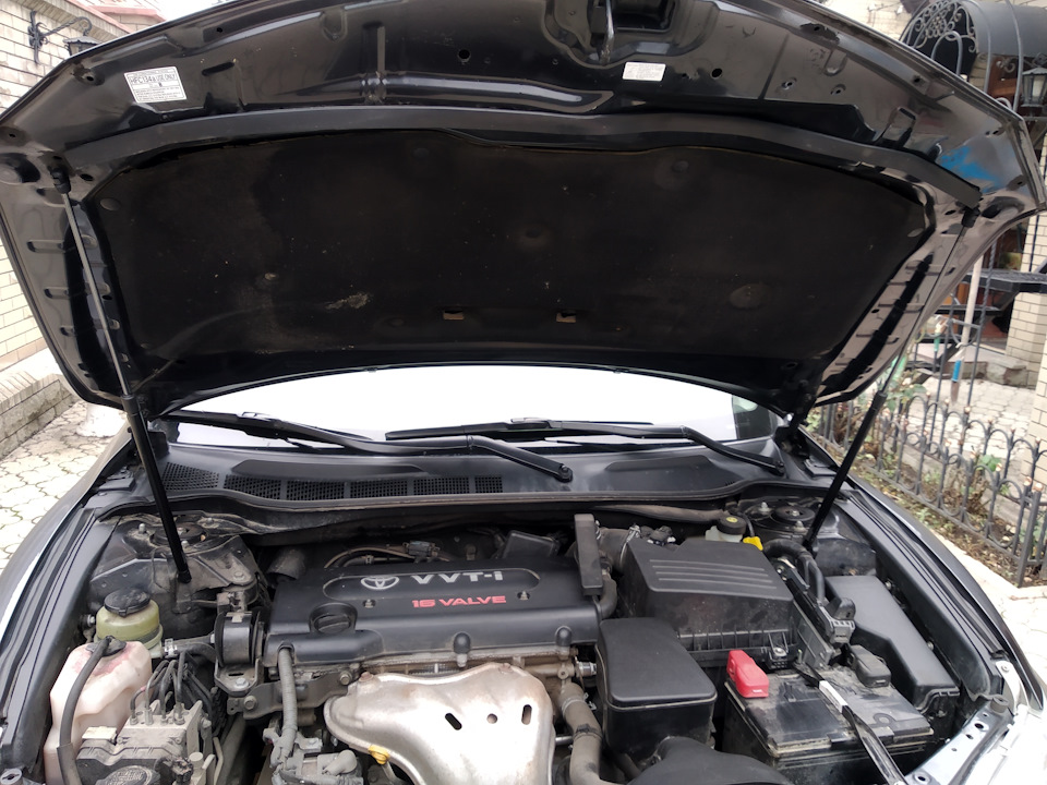 Как снять газовый упор toyota camry Замена второго газового упора капота - Toyota Camry (XV40), 2,4 л, 2007 года зап