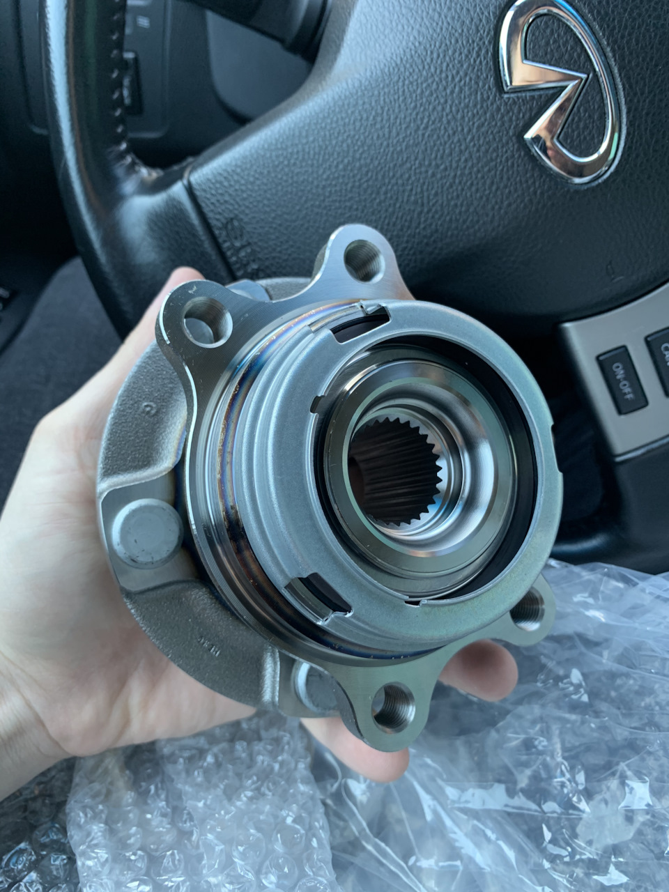 かきP様① 11. Замена переднего ступичного подшипника — Infiniti FX (1G