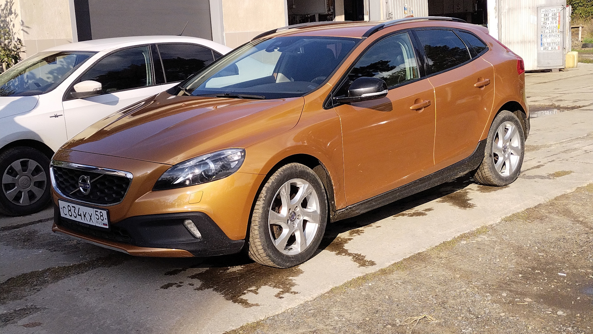 Volvo V40 Cross Country 1.6 дизельный 2013 | 1,6 дизель ,робот . на DRIVE2